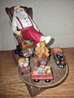 Vintage "Sleeping Santa" or "Resting Santa" musical collectible, Works Perfectly